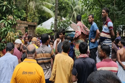তিনজনের মরদেহ উদ্ধার, প্রত্যেকের শরীরে হাতুড়ি ও রডের আঘাতের চিহ্ন