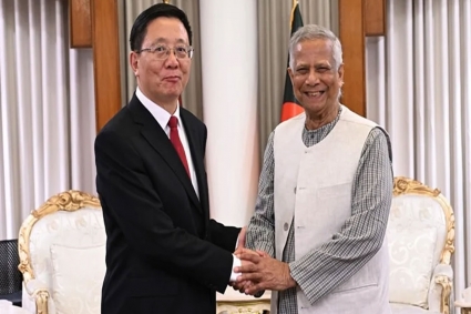 চীনের সঙ্গে সম্পর্ক গভীর করতে অঙ্গীকার পুনর্ব্যক্ত ড. ইউনূসের