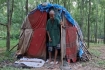 জঙ্গলের ঝুপড়িতে ফালু মিয়ার অসহায় জীবন-যাপন
